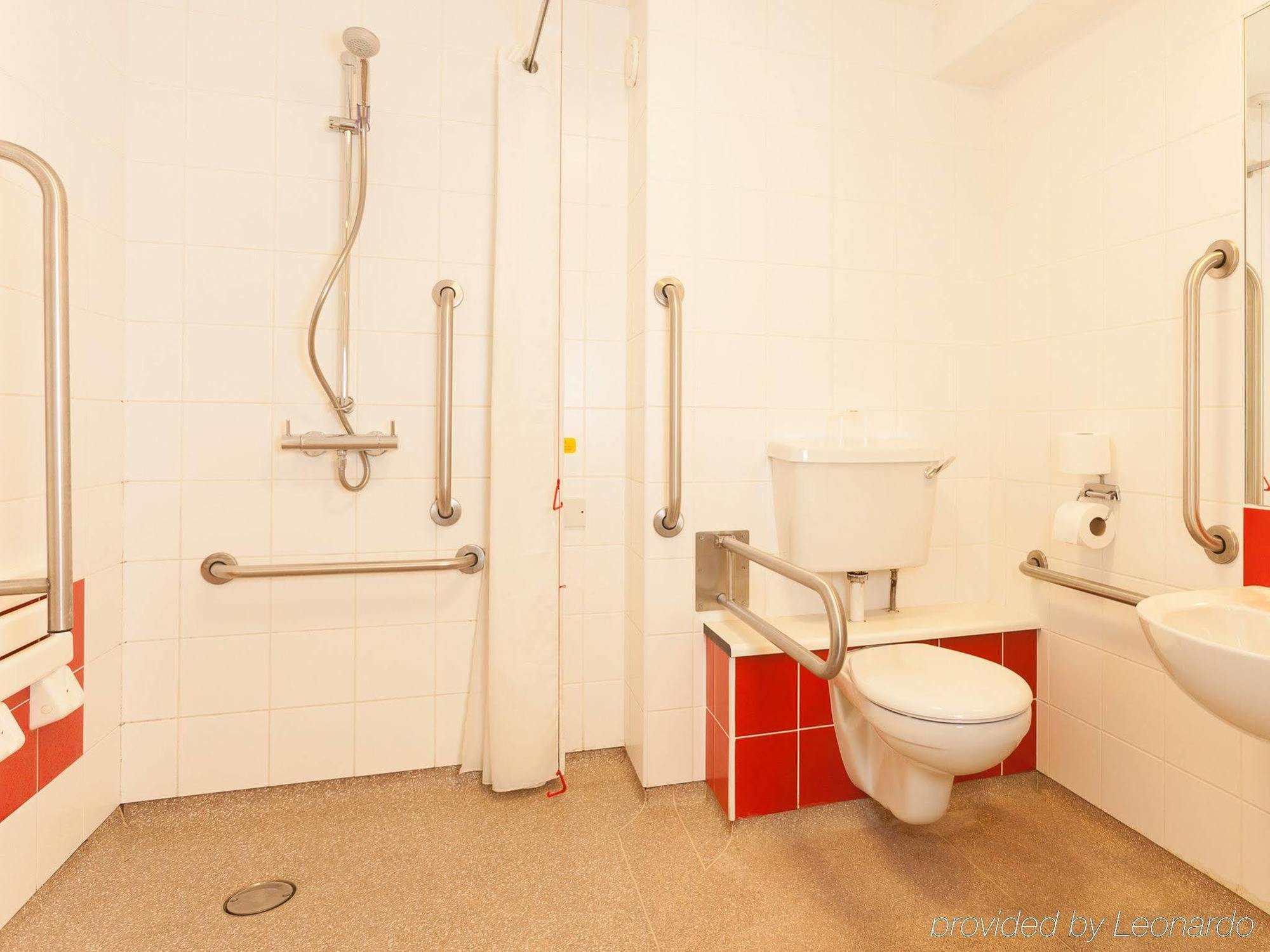 Travelodge London Central Waterloo מראה חיצוני תמונה